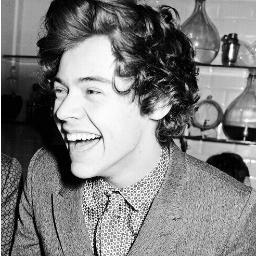 Free follow, If you click the link in my tweet I will love you forever