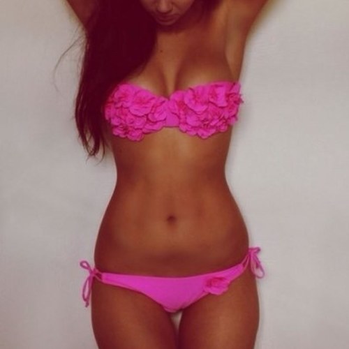 I'm gonna chill at the beach Lie in the sand Flirt with some boys and work on my tan! ☀ ☀ I follow all anon accounts back❤