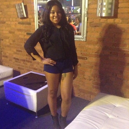 22 4/29 #TeamTaurus. I am who i am. RTA new policy: They start talkin shit, uppercut that bitch. Dont ask for something you really dont want
