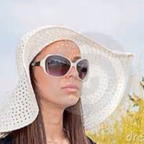 Brunette from a smalll town in the South! Not me in Avi! Will be soon though :)