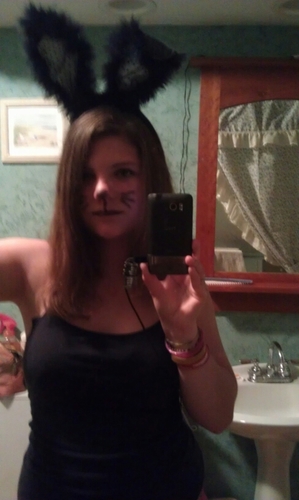 myriad dad is no longer with me, I'm not single, I love sharp objects, I would save any animal, and I love texting ;) ;* meow