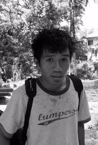kita tdk bsa merubh ketentuan TUHAN.. Tp stdakx kta bsa memohon yg trbaik dariNYA..