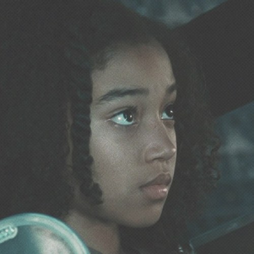 I'm Rue, that small tribute from Eleven. Live life how you want. It's to precious to let it go away. Never be afraid, be fearless.   {THG RP} {semi literate}