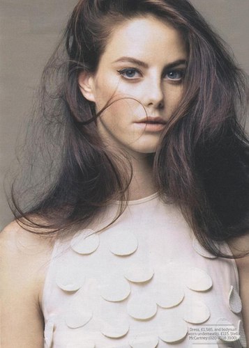 fckngcooll's profile picture. Wir meinten immer nur einander wenn wir Glück sagten.