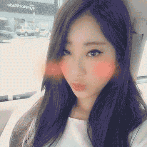 i'm from Malaysia..age 21..i like 9 Muses, She'z, Rainbow, Kara, BoA my bias is Seungyeon, Lee Taeyeon, Kyungri,Jaekyung,Hyunyoung,Yura, Choa