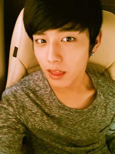I'm ELFSONE from Indonesia |
i love SUPER GENERATION,U-KISS,B1A4 and ect.