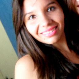 Impeerfeitah, estuudante, Felliz,  Twitteera de Plantão, viciada em múusica, .. *-*
