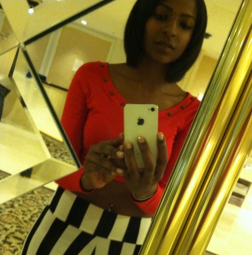well behaved women rarely make history. 

straight like that ! *jersey stand upp* #tfb. oh, there you are perry :)