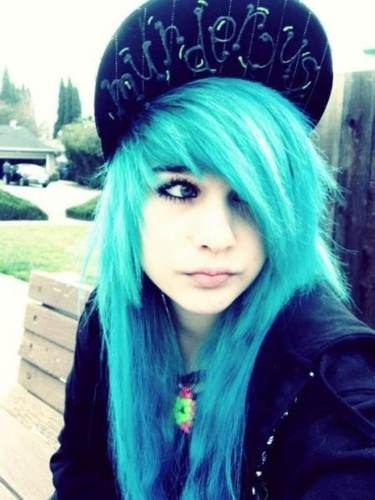 Scene/emo teens. Want to be featured or a shout out? tag us in a pic then follow @jetvevo1001 and @reid_sabrina . We're here to express not judge.