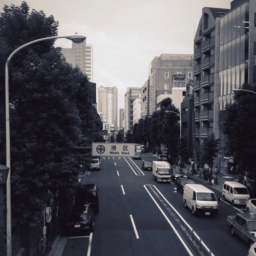 地に足をつけた暮らしをしたい。いつも上を向いていられるような、ベースがしっかりしていて着実に前に進むような重心が低い感じがしっくりくる。20019年関東に帰還。