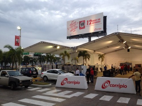 Productora de eventos, 25 años de experiencia, techos, luces, sonido y producción en general. Puede contactarnos : Ofic. 809-333-3363 y 809-650-1606.