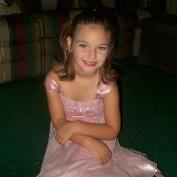 913156263's profile picture. It is SUMMER