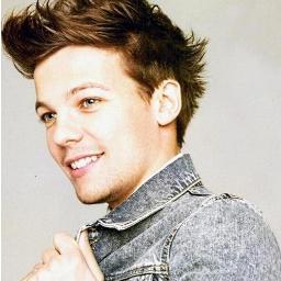 @Haarry_StylesT, you say  I can't change  you don't need change forme me, i love you for yourself.
Estatus: em um relacionamento serio com @Haary_StylesT
