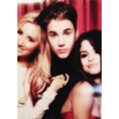 → Justin Bieber an angel, One Direction who make me laugh. ←