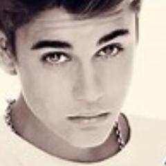 i_got_thatpower's profile picture. the reason i have a pic of jb is because he is AMAZING and when i grow up i want to be like him