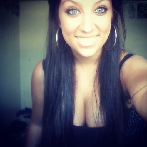 #TeamFollowBack #TeamPrettyBitches #Follow4Follow