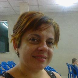 amo meus filhos, estudar e trabalhar....adoro filmes de romance com finais felizes.