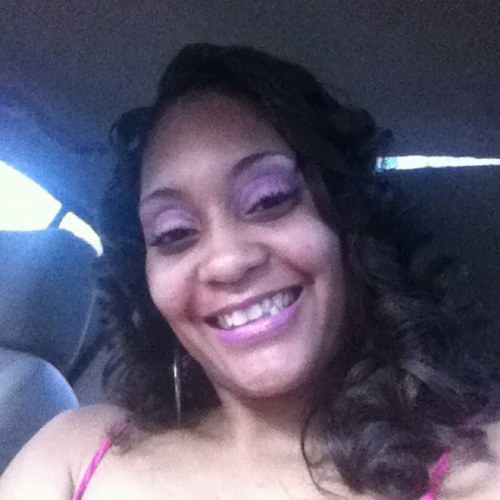 ShayMickelle's profile picture. A wife and mother of four and staying in my own lane and chasing that paper