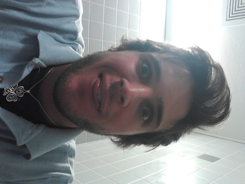 InsulinPimp's profile picture. How do you poop?