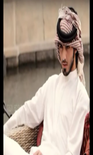 شاعر يظهر مابداخله بكلمات بسيطه