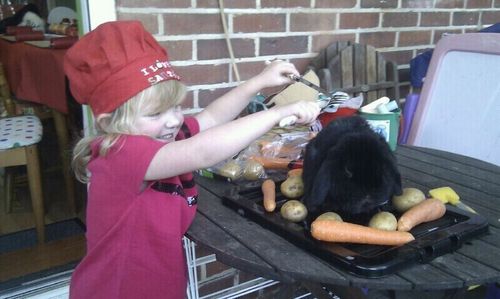 Vickyb1977's profile picture. 