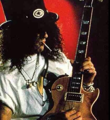 Slash fan page : )' Saul Hudson ❤ R n' Fn' R! Follow for @Slash news, photos and more!