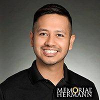 IT Recruiter| Sourcer (not sorcerer)| Foodie| Mobile Gamer | Fitness    
charles.mendoza@memorialhermann.org