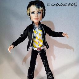Normie on a school of monsters. Kinda. [#MonsterHigh RP MP]