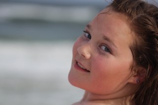 hey!! im on youtube at sugarxbeauty! i love beauty my friends and my family. follow me i will followbyou back