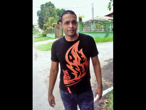 ismael003's profile picture. 