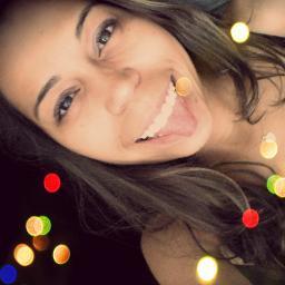 Quero viver, viver melhor, viver sorrindo e até os cem. Tô feliz, to despreocupada, com a vida eu to de bem.