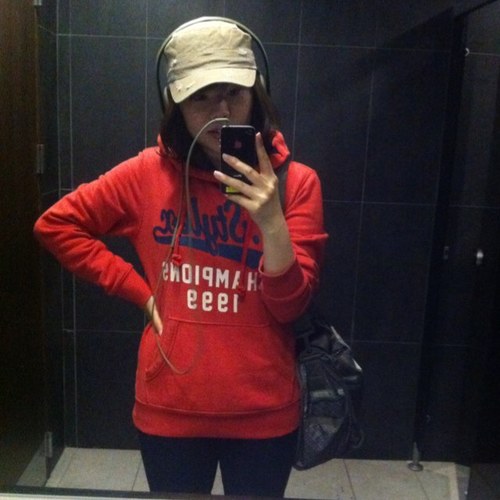yuzeeyuzee's profile picture. 헬로 베이비?!