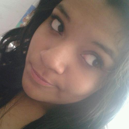 Soy una chica Super divertida y Muy risueña, me encanta sonreirle mucho a la vida y por supuesto trato de disfrutar cada momento de mi vida!