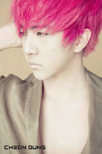 ผม(บอท)ชอนดุง MBLAQ ผมพูดไม่ค่อยเก่ง เกรียนเล็กๆ น่าหยิกหน่อยๆ รับฝากหัวใจเบาๆ ฟอลมาเลยนะฮะอย่าช้า #FairyTailBB