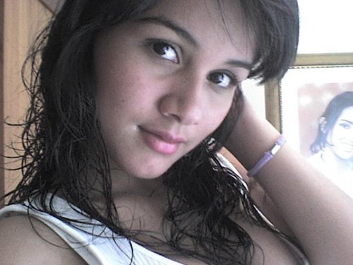 estudiante de puericultura, tengo 18 años, me encanta el espagueti