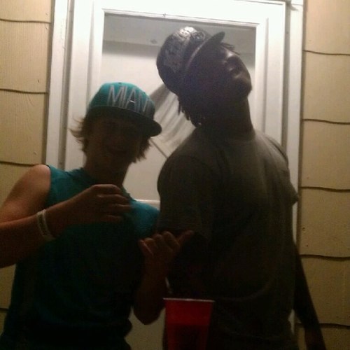 You know my name not my story. Dont judge me. *rapper trynna make it in a cold cruel world* #843 #killaville #teampolo #teamiphone.