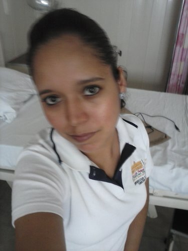 LIC EN ENFERMERIA, M GUSTA LA SINCERIDAD, CONVIVIR CON MIS AMIGOS Y CON MI FAMILA