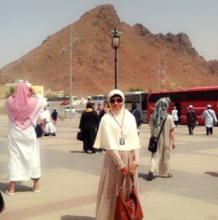 arnyrima's profile picture. it's not about the destination, but the journey...... (ˆ⌣ˆ •)