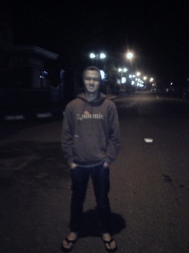 iqbaladipradana's profile picture. Love and always pray to ALLAH and 
be the best for my family and you.