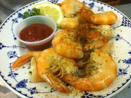 Family owned and operated restaurant serving Breakfast, Lunch & Dinner. Homemade Soups, Salads, Hot Sandwiches, Seafood, Beer & Wine! 540-289-9022.