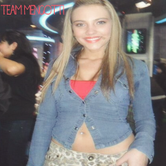 || Nuestra Inspiración {@Connie_Mengotti} Es Nuestra Luz En La Oscuridad Ella Es Todo Para Nosotras || ∞. 
Connie Nos Siguio El 1O|O2|12 ♥