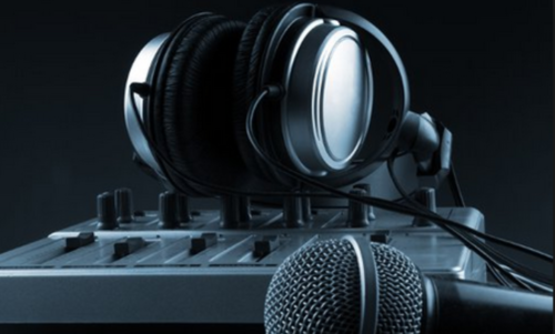 ProStudioEquip's profile picture. http://t.co/svrZ9FQHOf 
Get All Your Professional Recording Equipment Right Here...