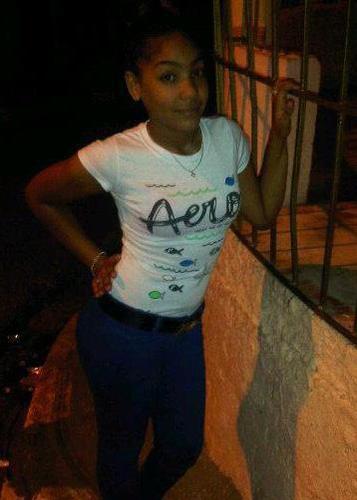 Un beso es eso que se da con amor y, aunque sea chiquitito, entra siempre al corazón...facebook → http://t.co/DEoZygRxgR