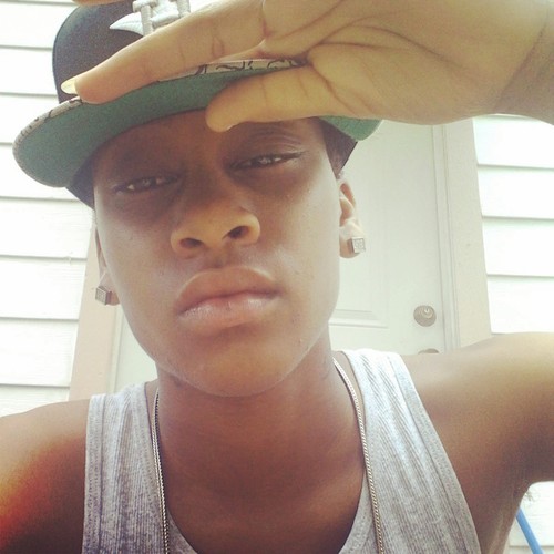 ♫ JUS BEIN ME.TRYNA KEEP MY HEAD UP N GET DIS MONEY#TeamStud, #TeamBrownskin⚢⚢ ONE OF DA REALIST NIGGAS U WILL MEET STAY ON MY G SHIT.