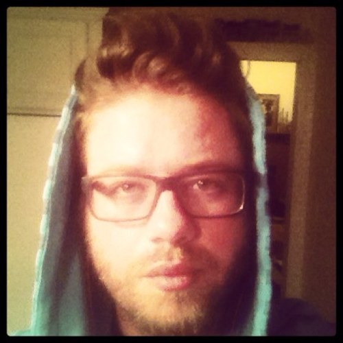 A guy who now loves Twitter http://t.co/igOsNKfzUT