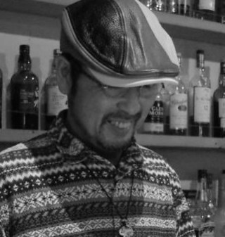 江戸川区平井のcafe&bar TIME AFTER TIME。
完全禁煙 ・テーブルチャージ無し・CASH ON DELIVERY
たまにオリジナルライブがあります。
樽のギネスが飲めます。シングルモルトウイスキー揃っています。