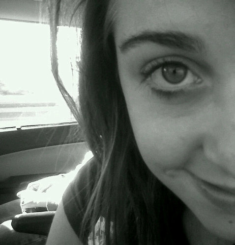 Te quiero, te quiero, te quiero, te quiero, te adoro, te adoro, te adoro te adoro,. TE AMO joder, date cuenta que no es tan dificil.
