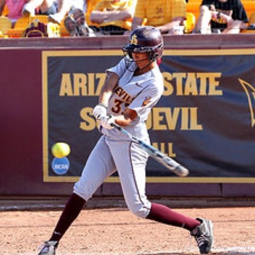 Own the diamond. #cleatchaser #travelsoftball