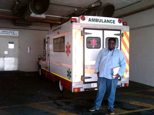 Cricket expert, training paramedic at ajgove medical and screw u people who want to know more