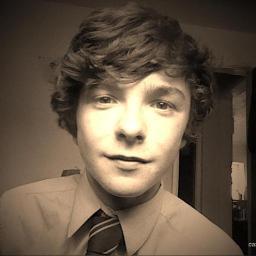 I'll follow back,if your pictures not an egg...and if mathew tuck ever reads this hey :)